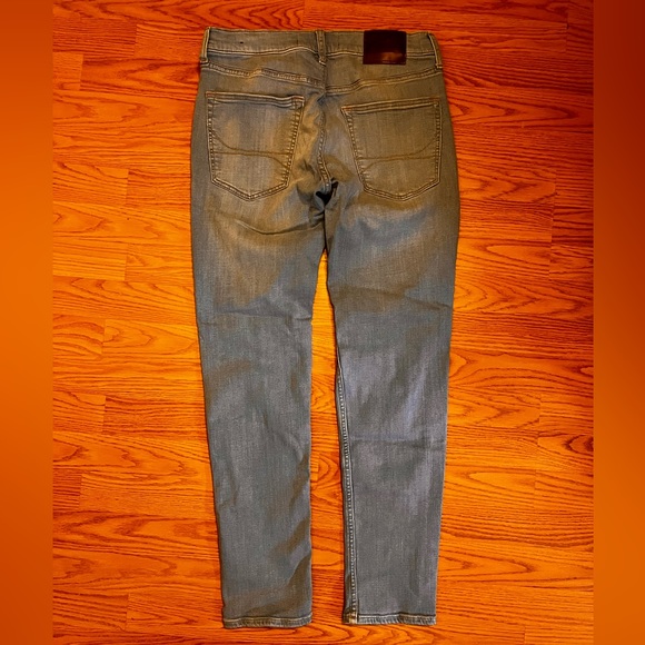 Hollister Skinny Fit Jeans - Picture 3 of 4